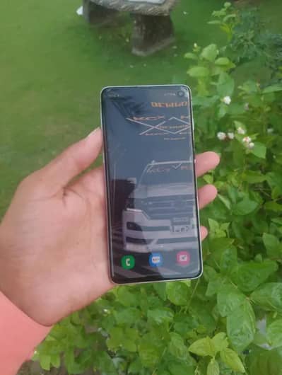 Samsung s10 8.128