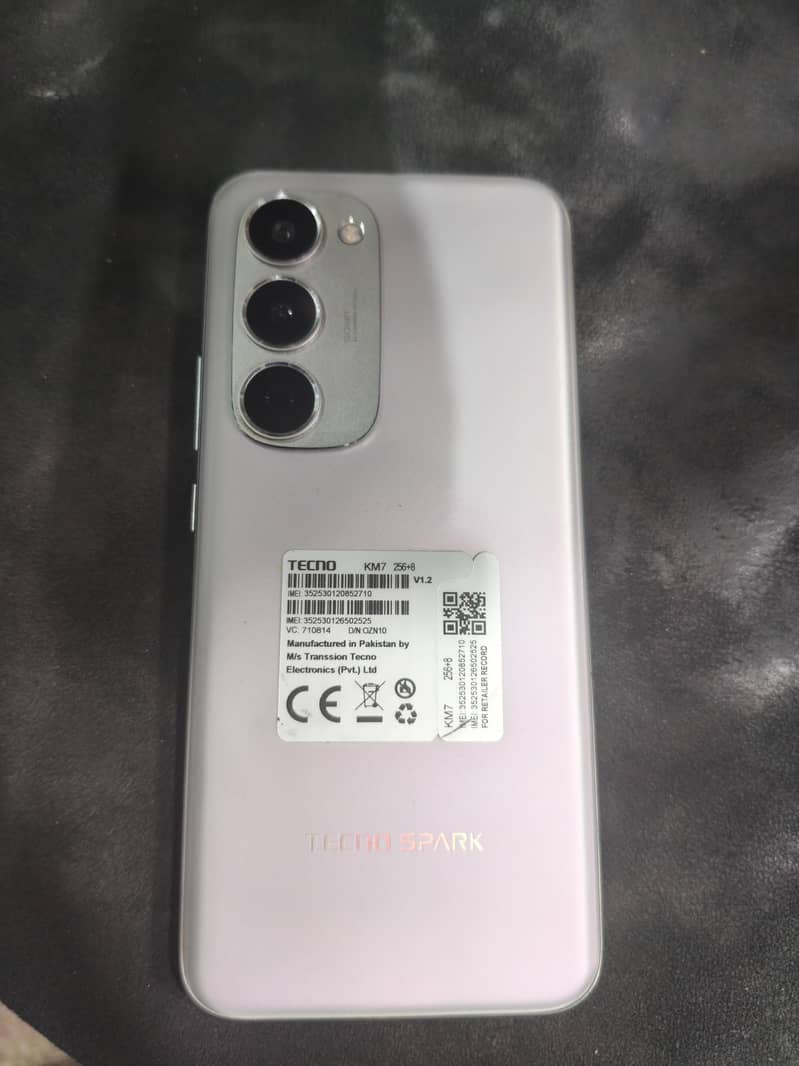 tecno camon 40pro plus 1