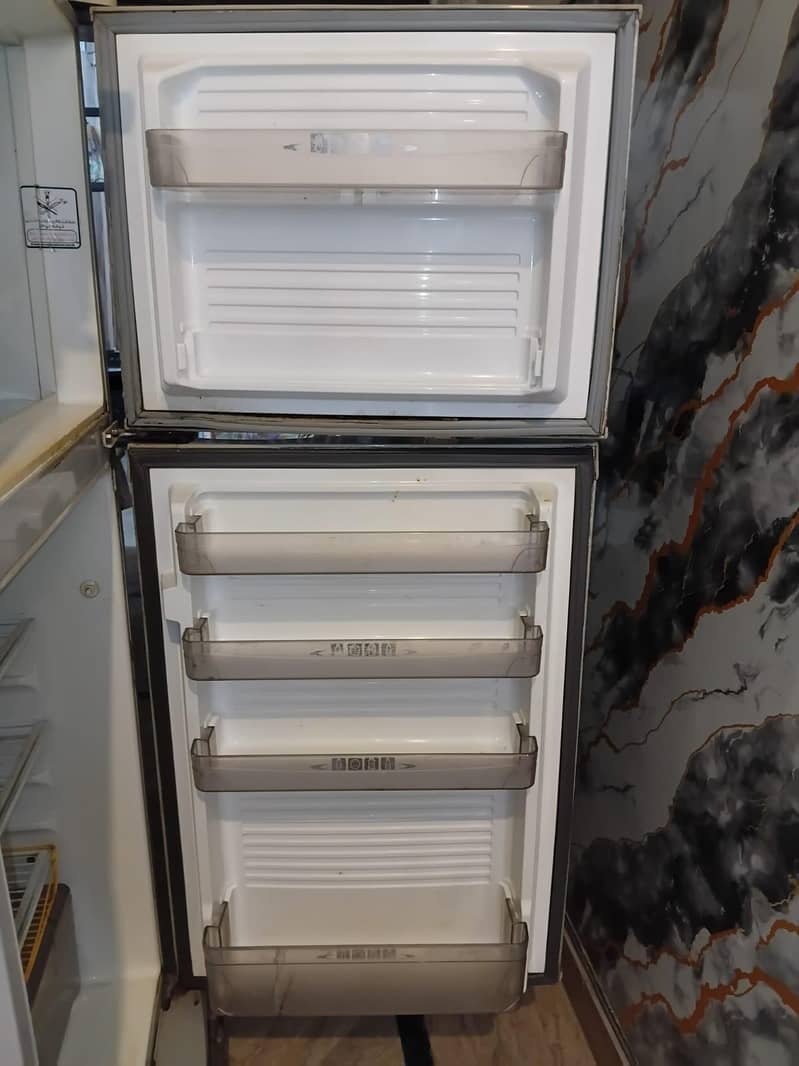 Dawlance freezer 5