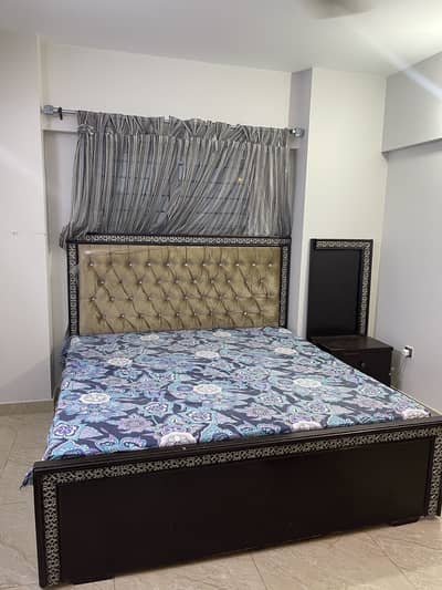 Bed for sale. (Without mattress) give offer make deal