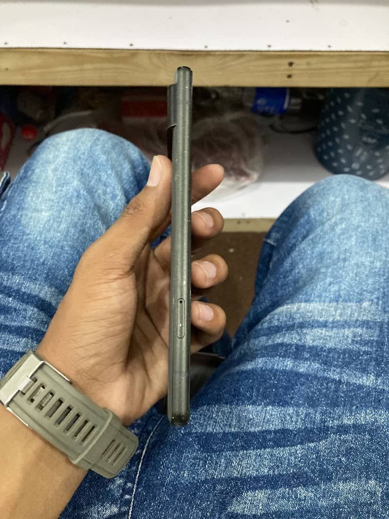 Google Pixel 6 4