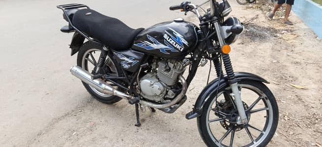 Suzuki GS 150