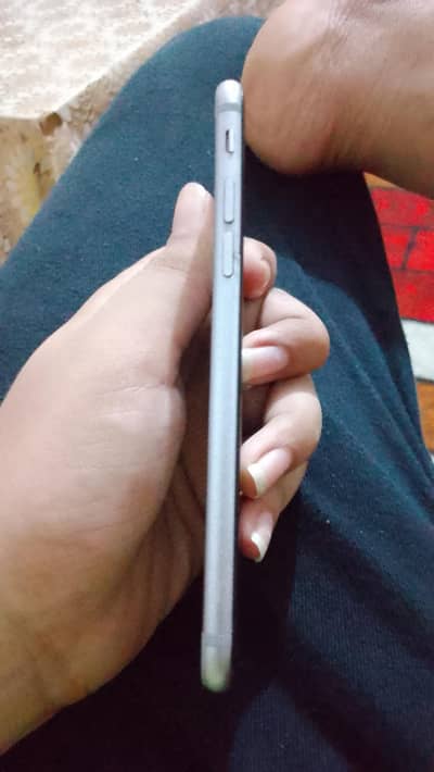 Apple iPhone 6