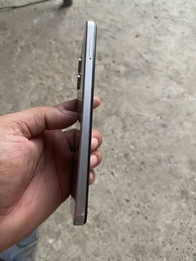 Vivo y04  4+4 gb128