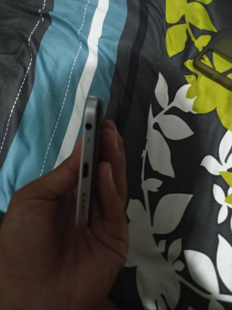 itel A100 4