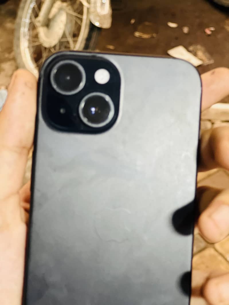 Apple iPhone 15 3