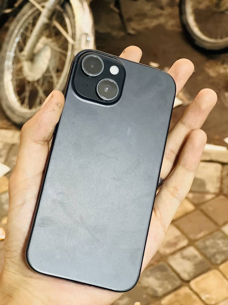 Apple iPhone 15 6