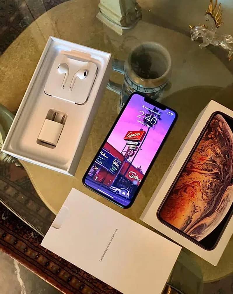 Apple iPhone XS Max 0