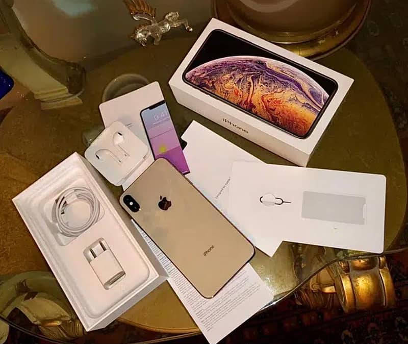 Apple iPhone XS Max 2