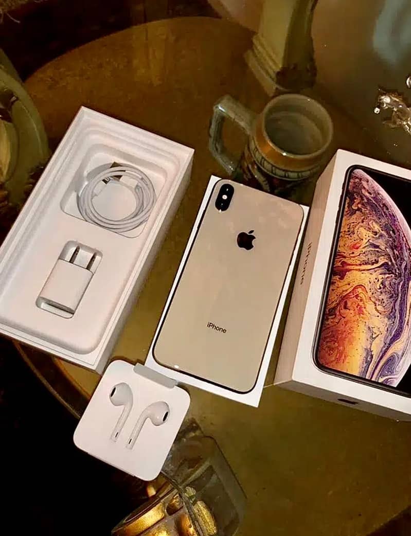 Apple iPhone XS Max 3