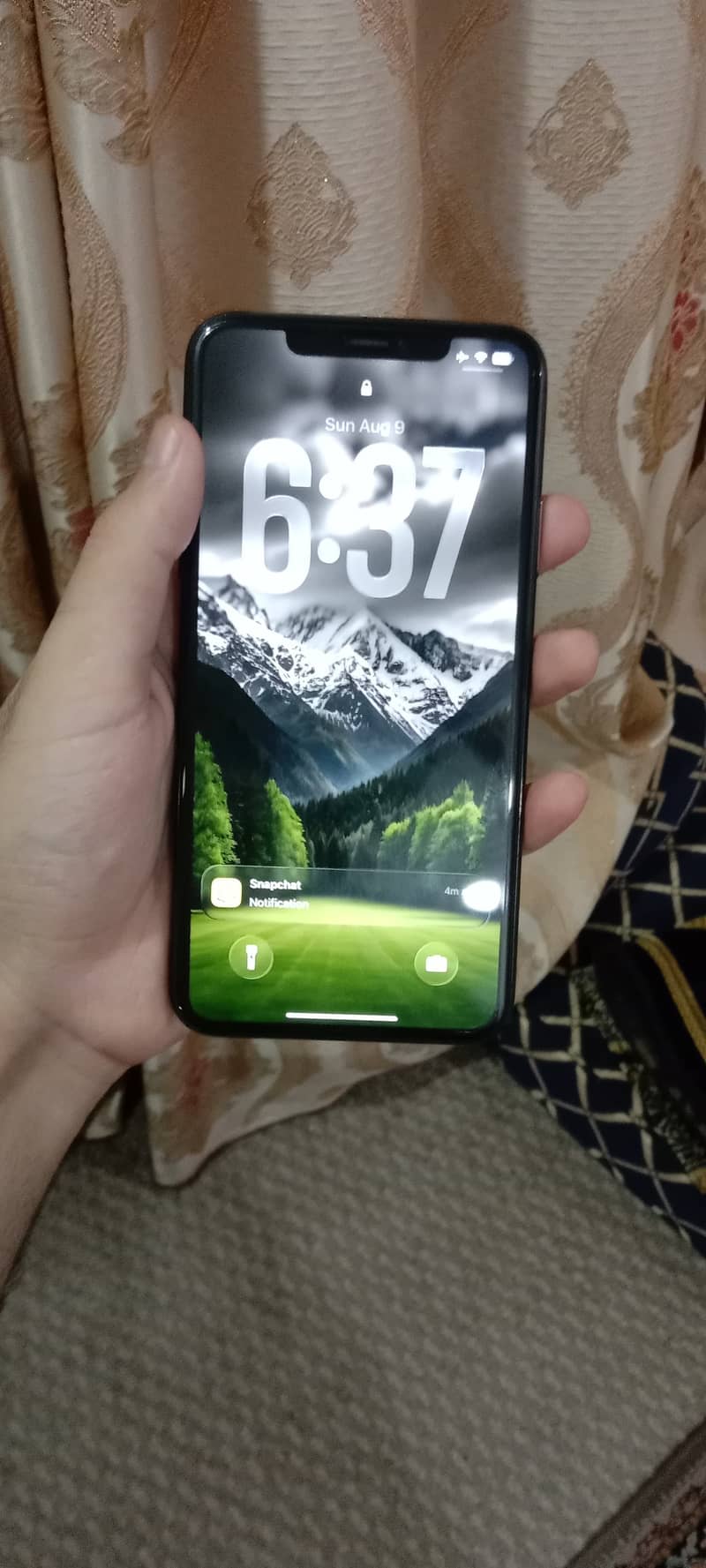 Apple iPhone 11 Pro Max 2