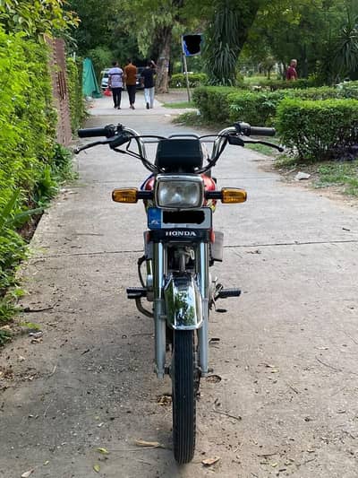 Honda CD 70 2023