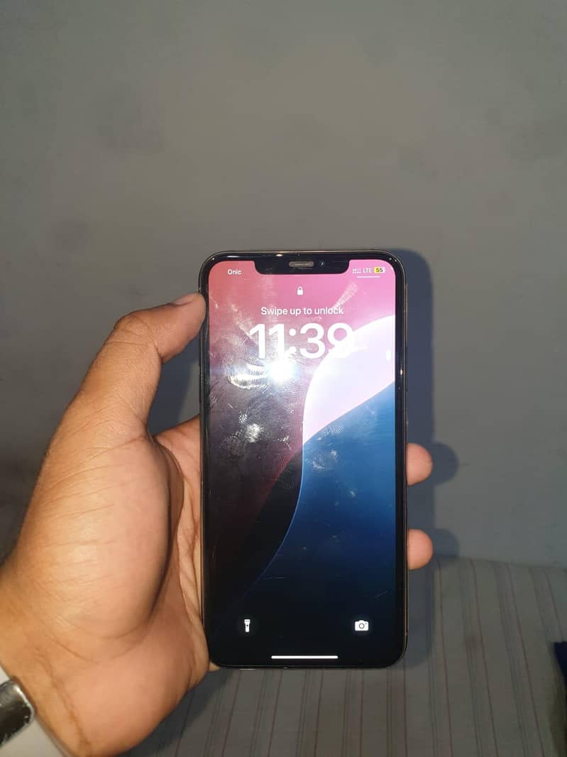 Apple iPhone 11 Pro Max 6