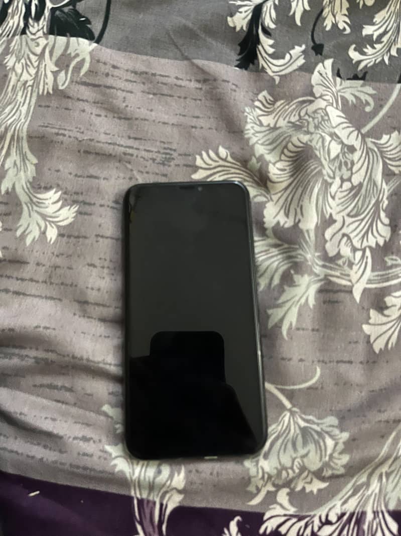 Apple iPhone X 4