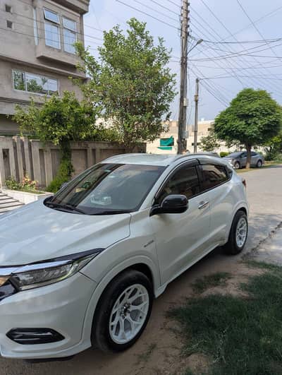 Honda vezel Special edition 2016/2019 Total Genuine.