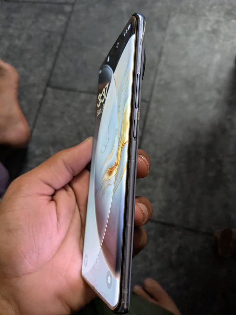 Tecno CAMON 30S 4