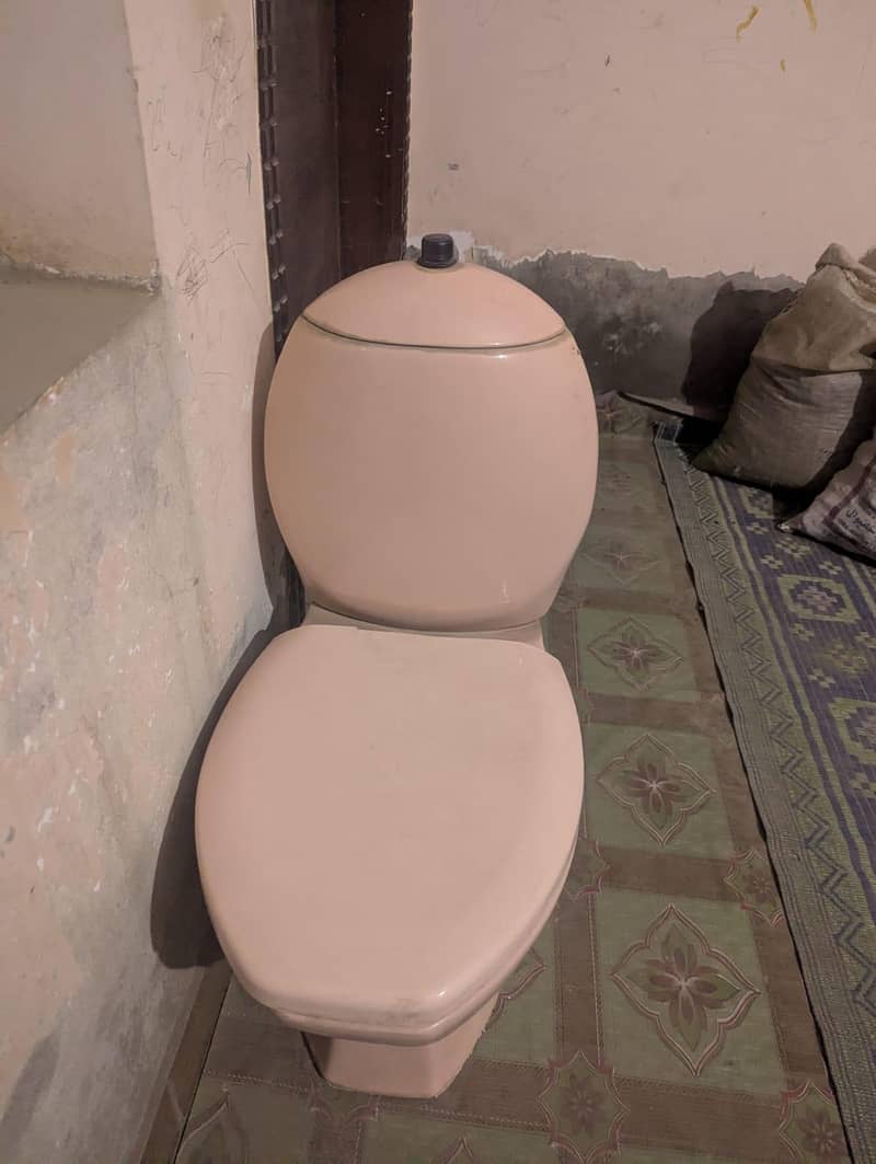 commoad comod toilet 0
