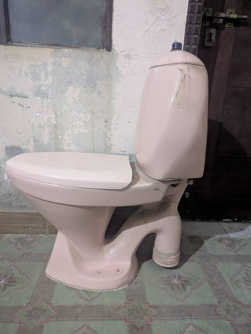 commoad comod toilet 1