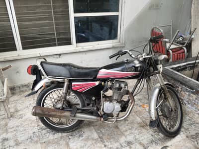 2 honda CD 125 are sale