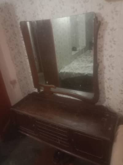 Dressing Table for sale  0/3/2/0/4/8/2/7/2/1/3
