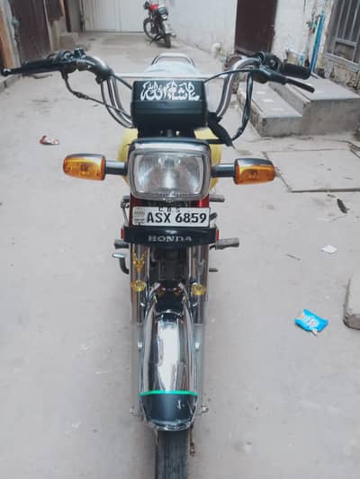 Urgent sell honda 70 2023/24