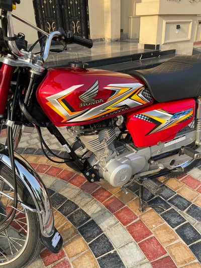 Honda 125. ,2025.03121484528