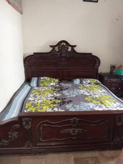 Solid Wood king Size Bedroom Set _Bed + 2 Side Tables + Dressing Table