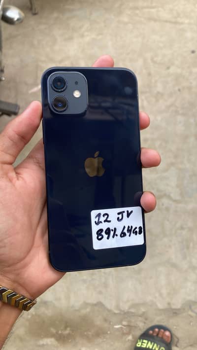 Apple iPhone 12