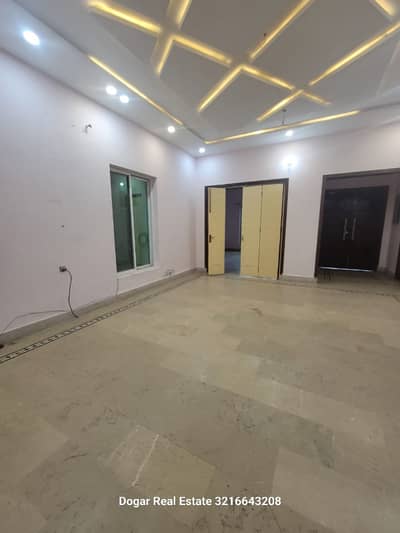 11 marla upper portion in Eden garden executive G block canal road Faisalabad
