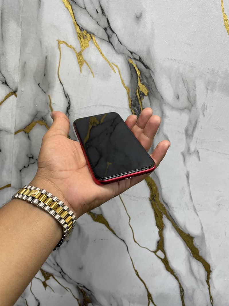 Apple iPhone 11 2