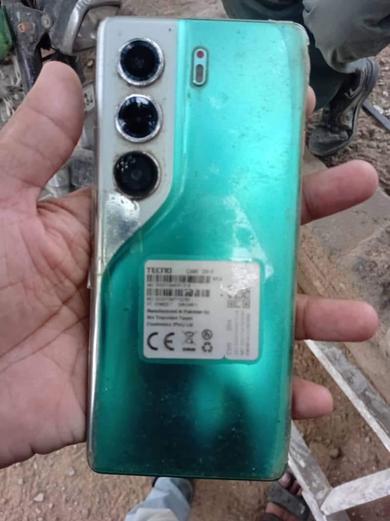 Tecno CAMON 40 Pro 3