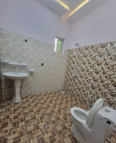 2.5 marla house in Eden garden canal road Faisalabad