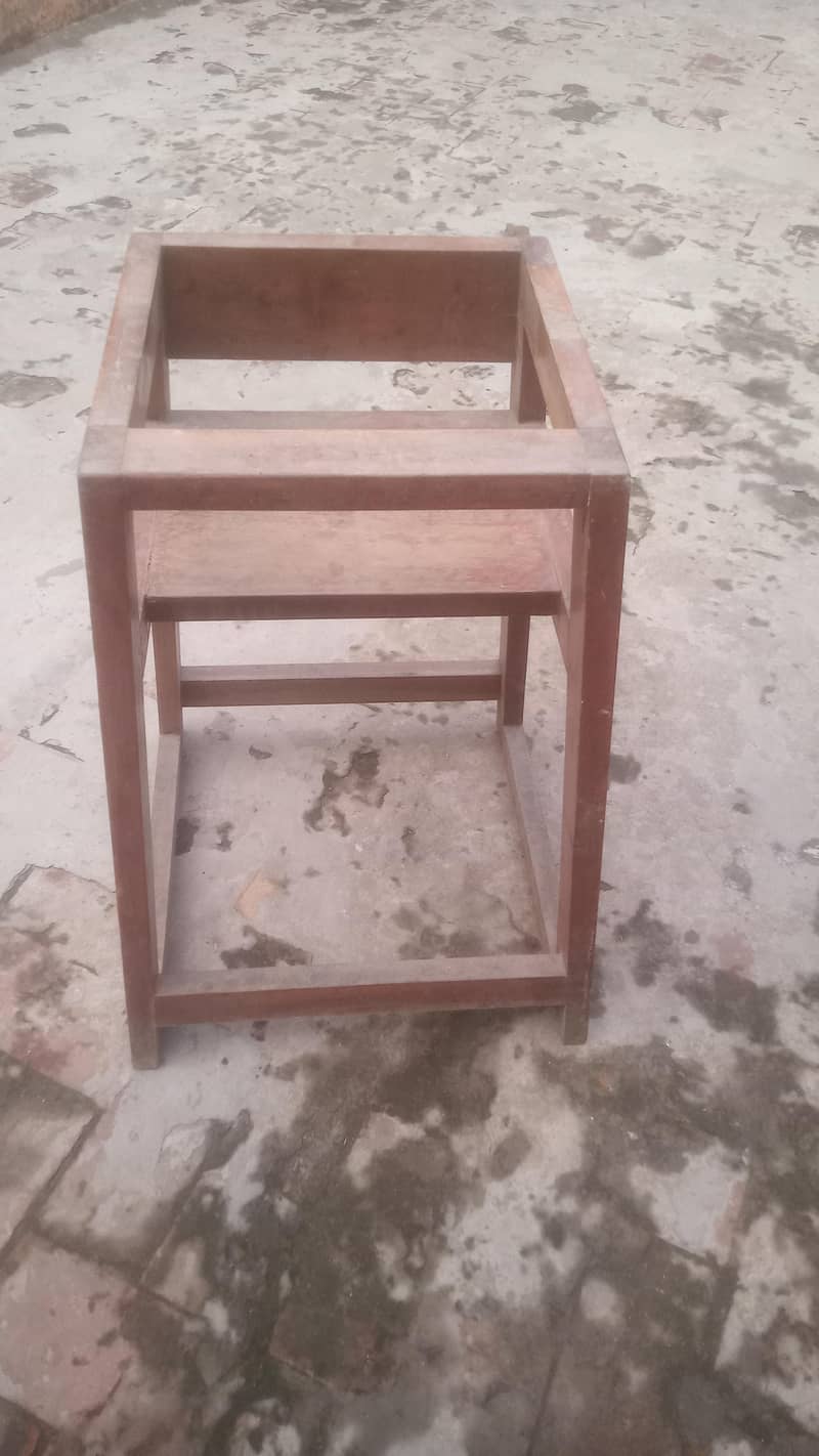 Tier Stand 1