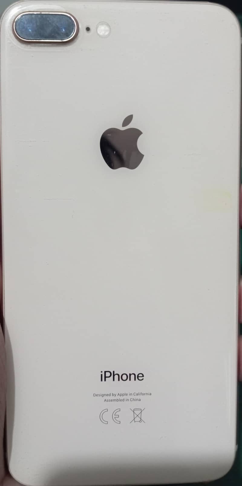 Apple iPhone 8 Plus 0