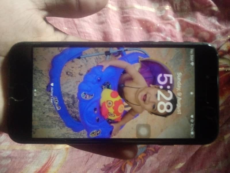 Apple iPhone 8 3