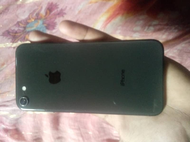 Apple iPhone 8 6