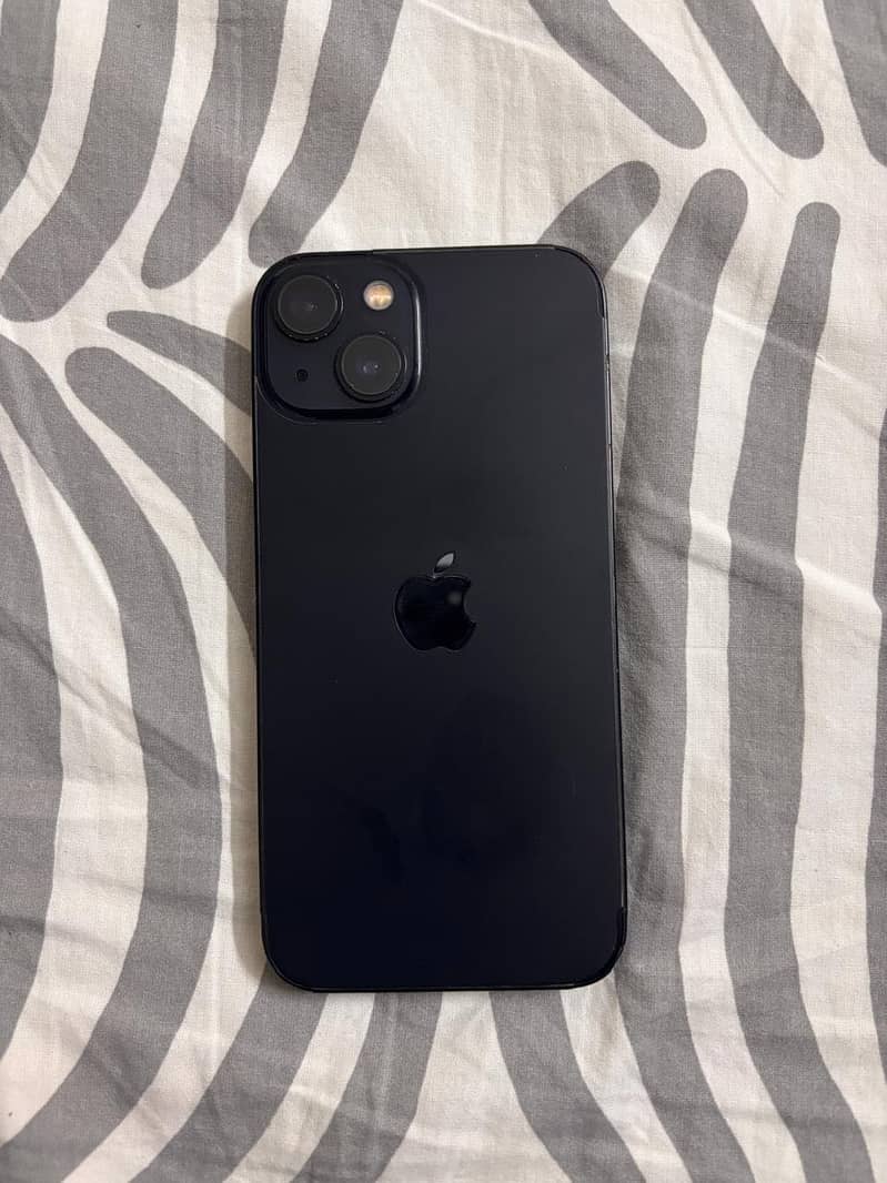 iPhone 13 0
