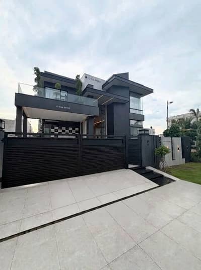1 Kanal Brand New Luxury Furnished House for Rent in a Prime Location of Bahria Town, Lahore.