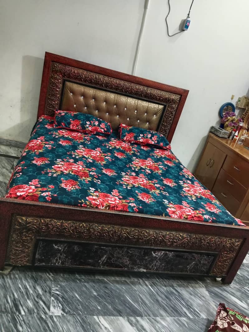 king bed 0