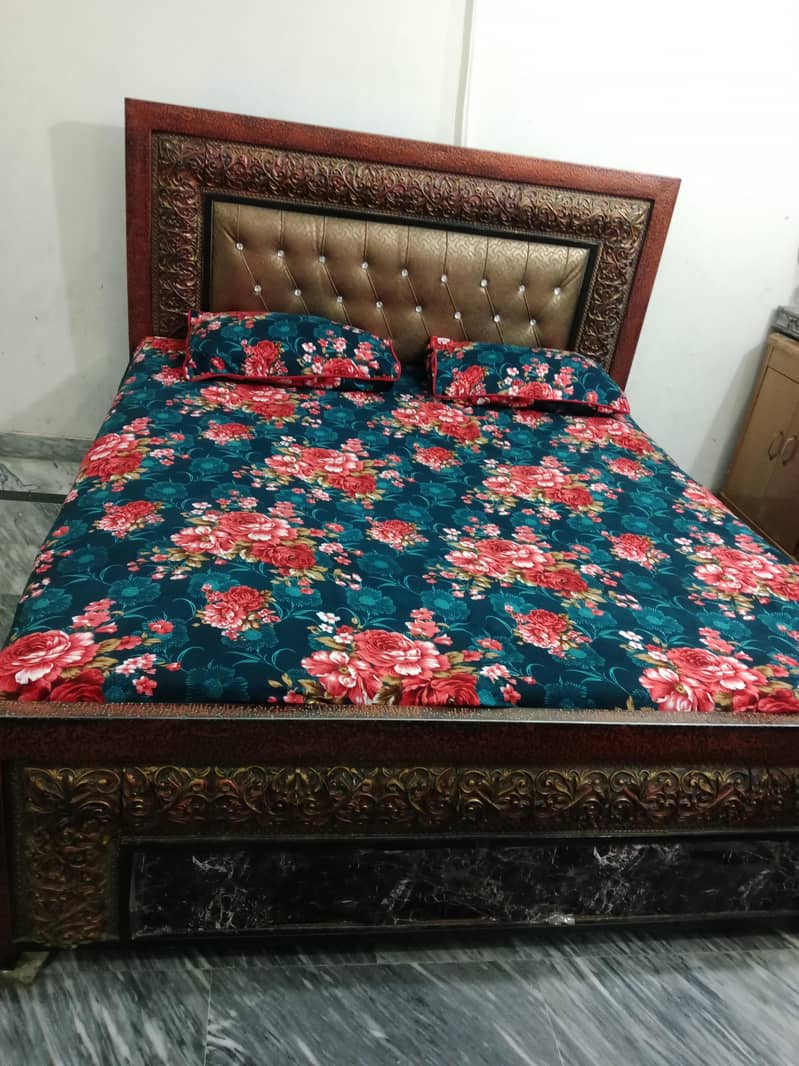 king bed 1