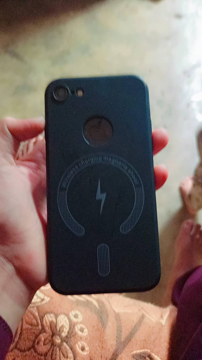 Apple iPhone 7 6