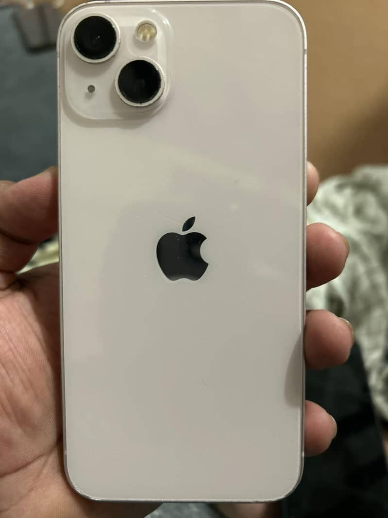Apple iPhone 13 0