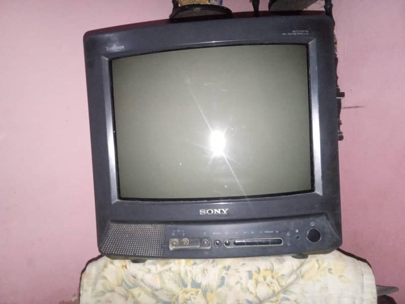 Old TV 0
