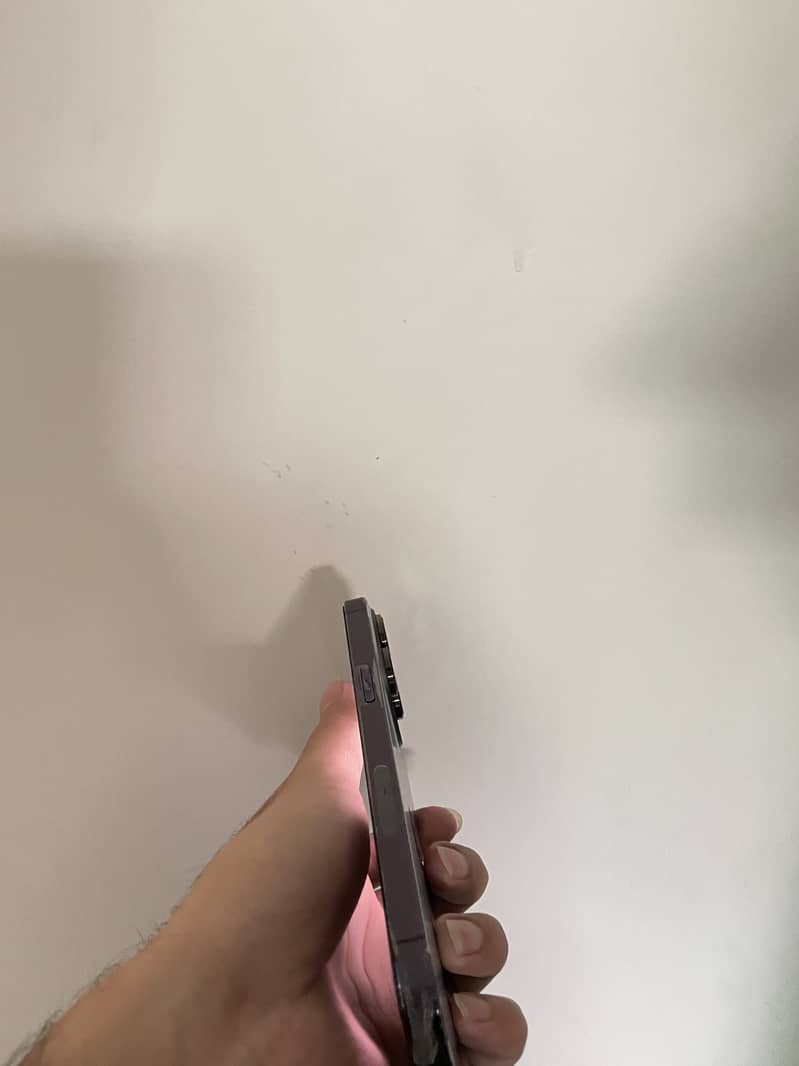 Apple iPhone 14 Pro Max 3