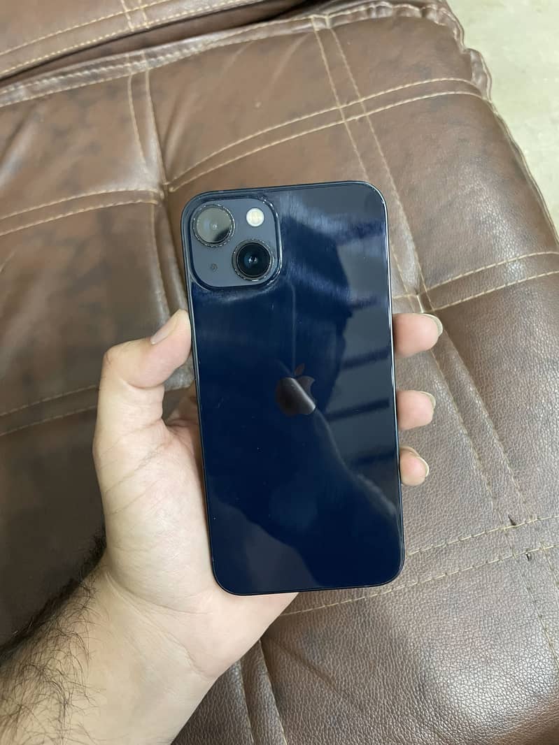 Apple iPhone 13 0