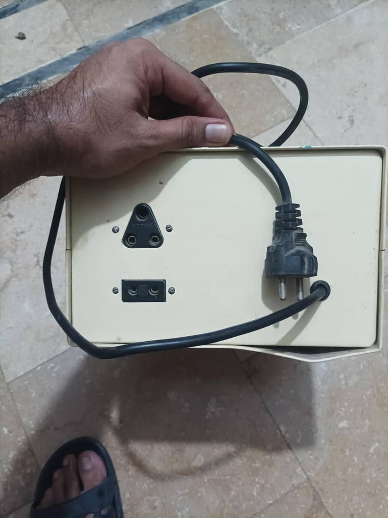 4200w stablizer 1