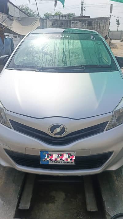 Toyota Vitz 2013