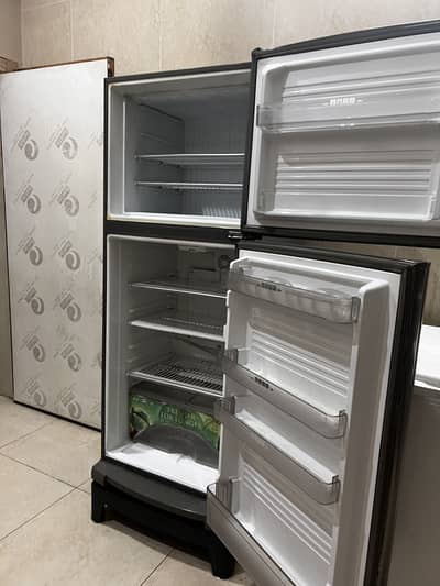 Dawlance hzone fridge