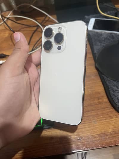 Apple iPhone 14 Pro