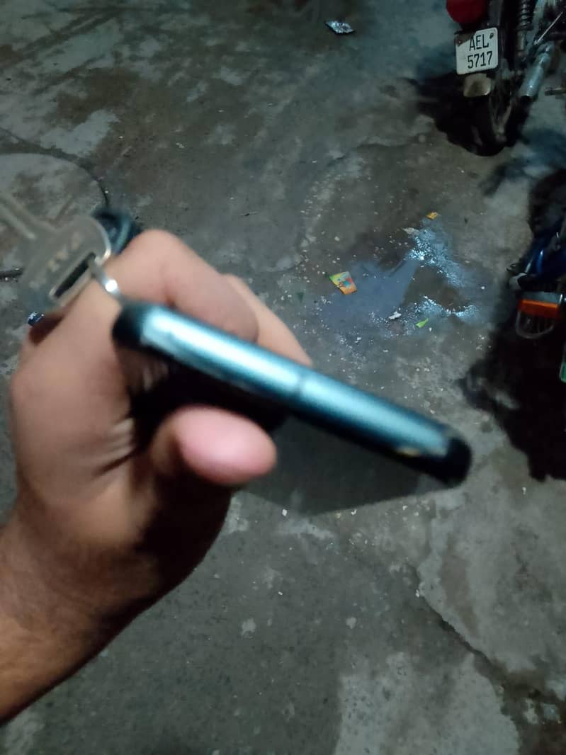 Google Pixel 8 1